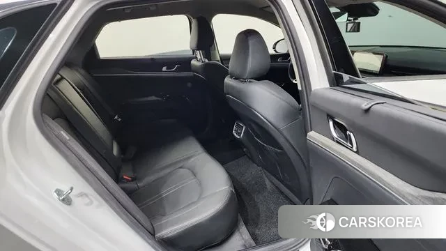 Kia The New K5 3rd generation 2024 Белый из Кореи, фото 3