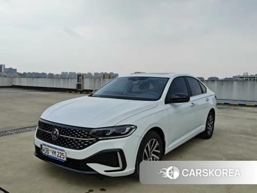 Volkswagen Lavida 2023 Белый из Китая, фото 3