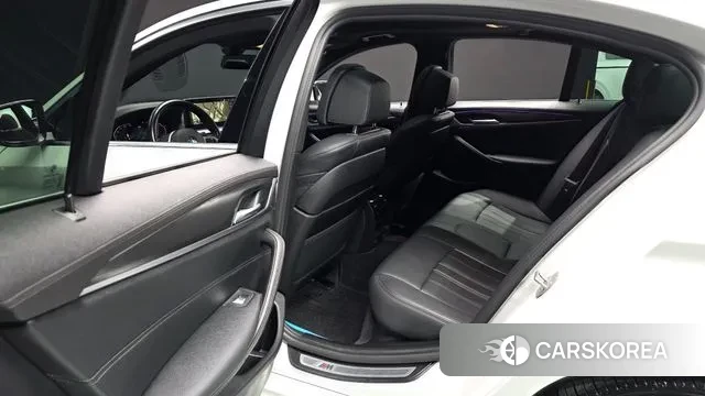 BMW 5 Series (G30) 2021 Белый из Кореи, фото 3