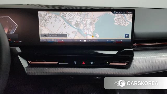 BMW 5 Series (G60) 2023 Серебристо-серый из Кореи, фото 3