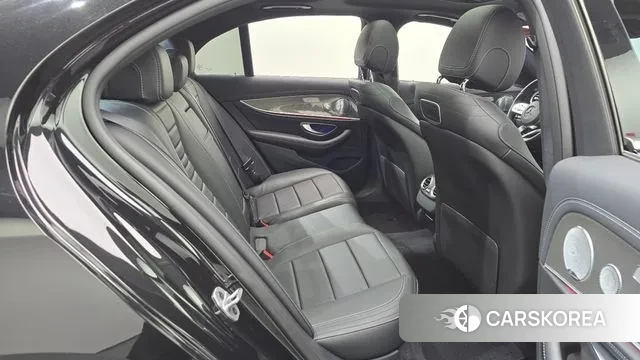 Mercedes-Benz E-Class W213 2019 Черный из Кореи, фото 3