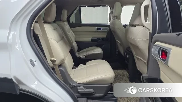 Ford Explorer 6th Generation 2021 Белый из Кореи, фото 3