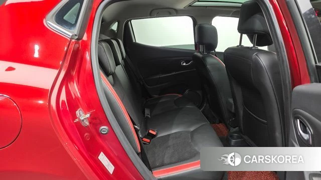Renault Korea (Samsung) Clio 2018 Красный из Кореи, фото 3