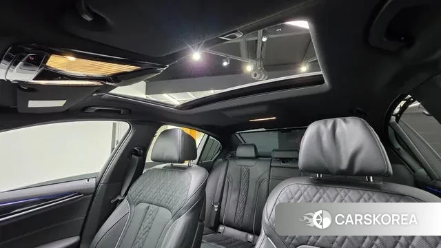 BMW 5 Series (G30) 2022 Черный из Кореи, фото 3