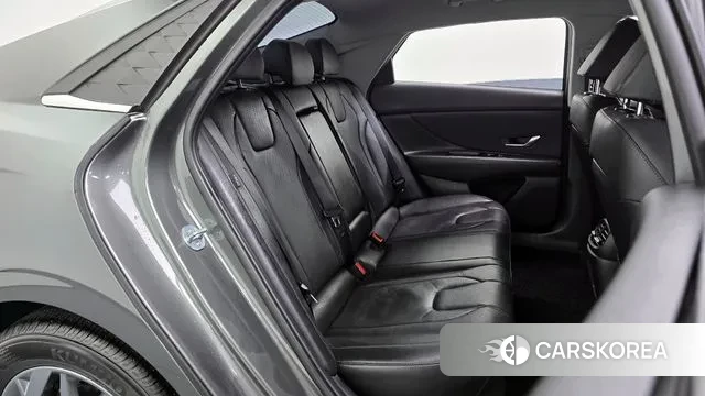 Hyundai The New Avante (CN7) 2023 Серый из Кореи, фото 3