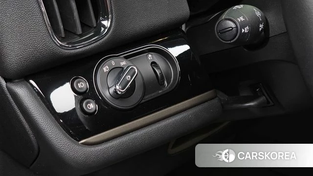 Mini Cooper Countryman 2024 Черный из Кореи, фото 3