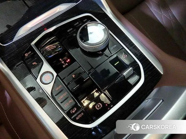 BMW X6 (G06) 2023 Белый из Кореи, фото 3