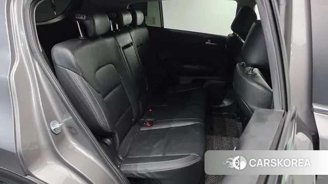 Kia Sportage 4th Generation 2018 Серебристо-серый из Кореи, фото 3