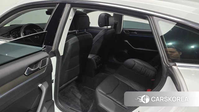 Volkswagen Arteon 2019 Белый из Кореи, фото 3