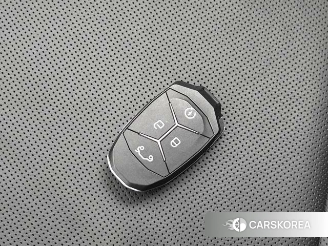 Lynk 01 2018 Белый из Китая, фото 3