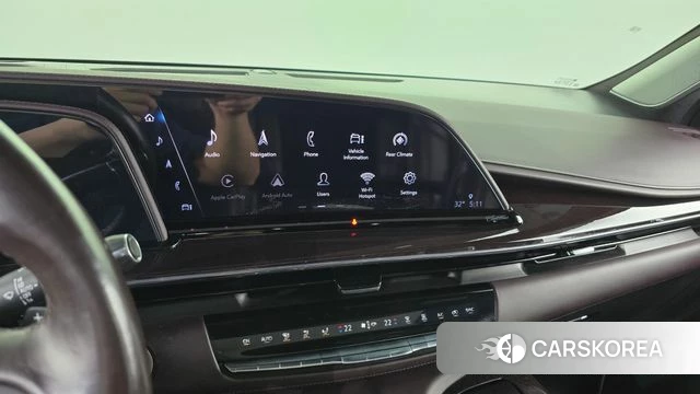 Cadillac Escalade 5th Generation 2021 Белый из Кореи, фото 3