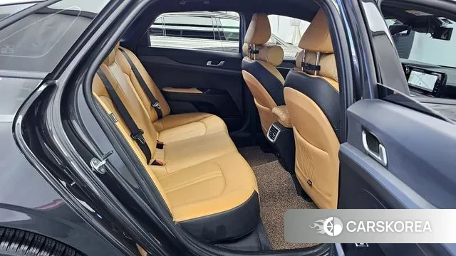 Kia K5 3rd generation 2023 Серый из Кореи, фото 3