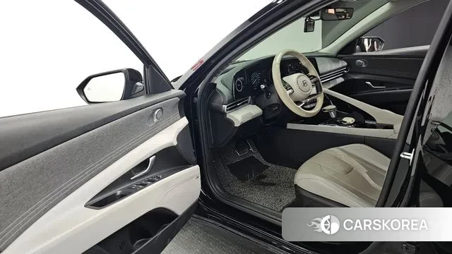 Hyundai Avante (CN7) 2021 Черный из Кореи, фото 3