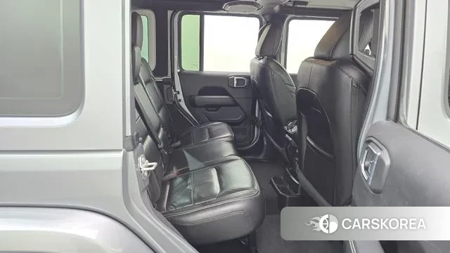 Jeep Wrangler (JL) 2021 Серебристо-серый из Кореи, фото 3