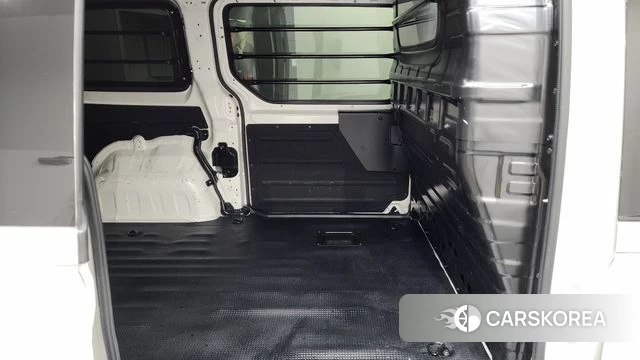 Hyundai Staria 2021 Белый из Кореи, фото 3