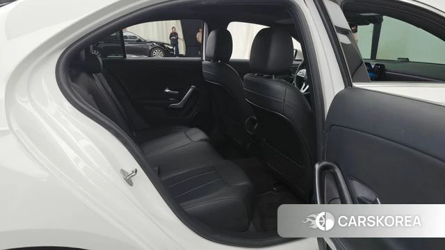 Mercedes-Benz A-Class W177 2021 Белый из Кореи, фото 3