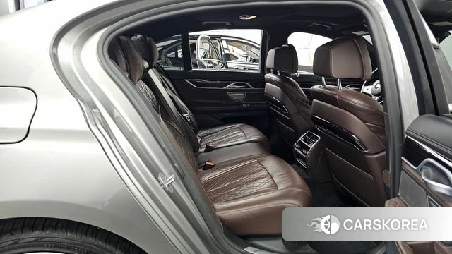 BMW 7 Series (G11) 2020 Серебряный из Кореи, фото 3