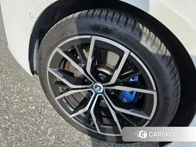 BMW 5 Series (G30) 2022 Белый из Кореи, фото 3