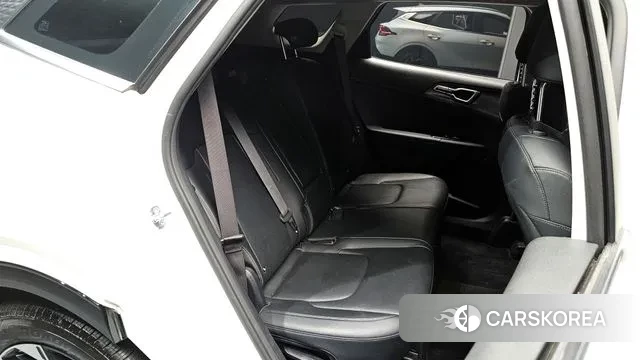 Kia Sportage 5th Generation 2023 Белый из Кореи, фото 3