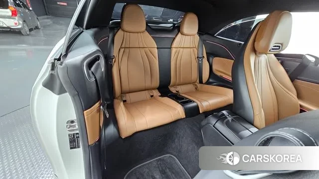 Mercedes-Benz CLE-Class C236 2024 Белый из Кореи, фото 3