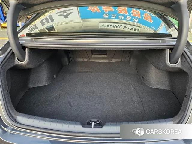 Kia The New K8 Hybrid 2024 Черный из Кореи, фото 3