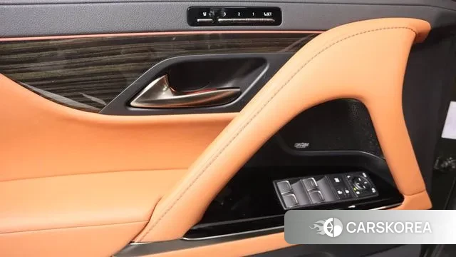 Lexus LX 4th Generation 2025 Цвет тростника из Кореи, фото 3