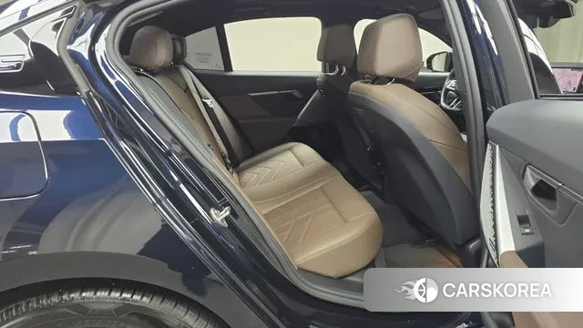 BMW 5 Series (G60) 2023 Черный из Кореи, фото 3