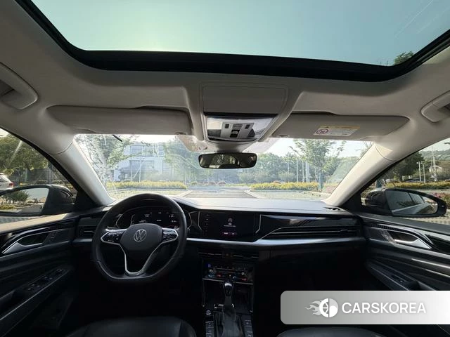 Volkswagen Passat 2022 Черный из Китая, фото 3