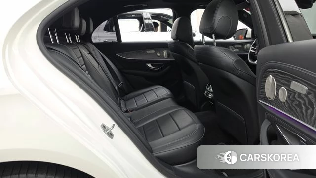 Mercedes-Benz E-Class W213 2021 Белый из Кореи, фото 3