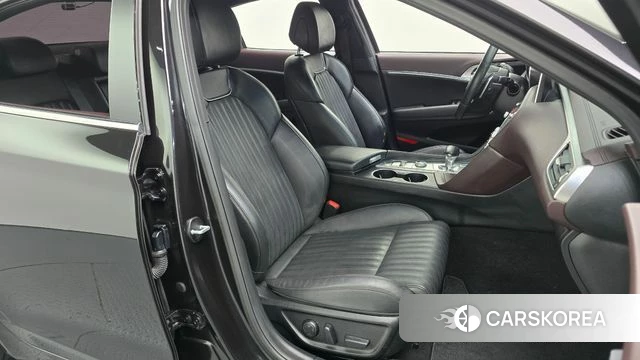 Genesis G70 2019 Черный из Кореи, фото 3