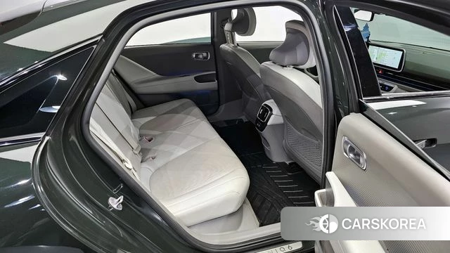 Hyundai Ionic 6 2023 Зеленый из Кореи, фото 3