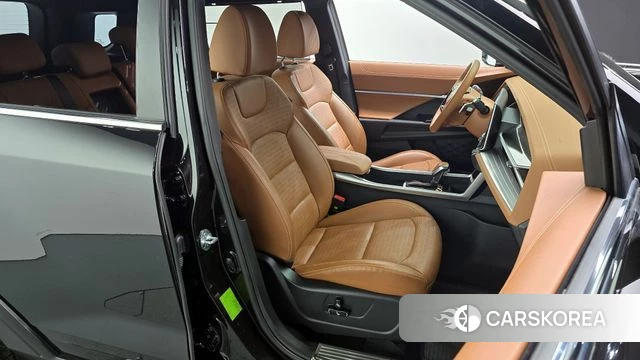 Ssangyong Torres 2023 Черный из Кореи, фото 3