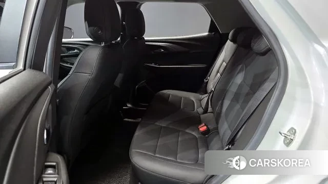 Chevrolet (GM Daewoo) Trailblazer 2022 Белый из Кореи, фото 3