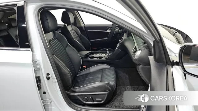 Genesis G70 2019 Светло-серебряный цвет из Кореи, фото 3