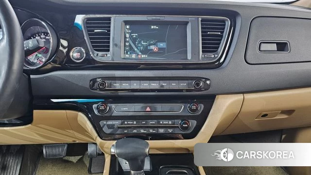 Kia All New Carnival 2018 Белый из Кореи, фото 3