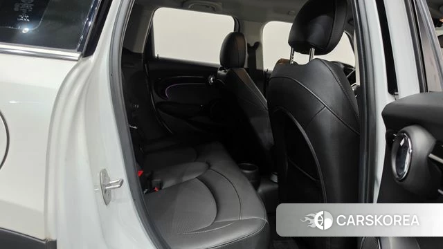 Mini Cooper 2023 Белый из Кореи, фото 3