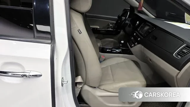 Kia The New Carnival 2018 Белый из Кореи, фото 3