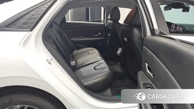 Hyundai The New Avante (CN7) 2024 Белый из Кореи, фото 3