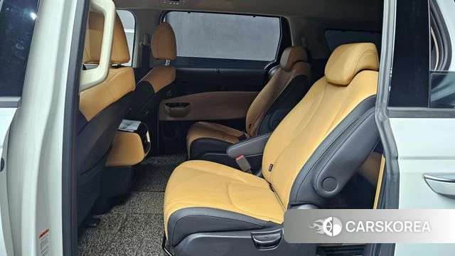 Kia Carnival 4th generation 2023 Белый из Кореи, фото 3