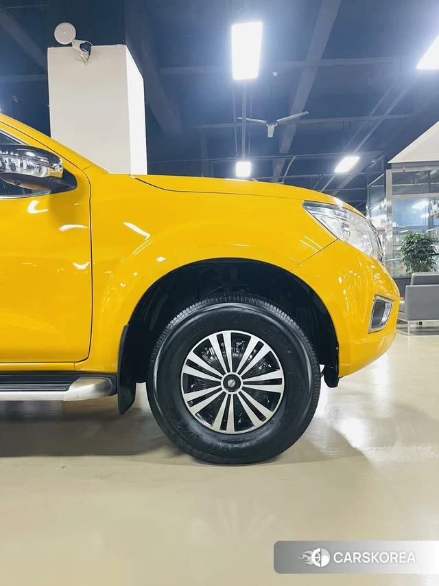 Nissan Navarra 2022 Желтый из Китая, фото 3