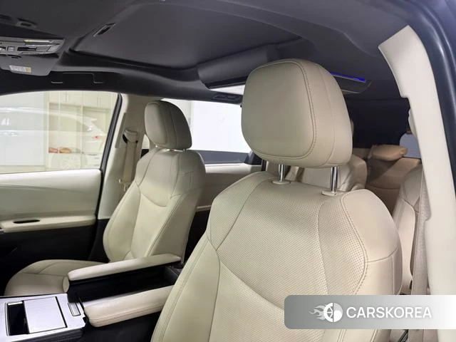 Toyota Saina 2022 Белый из Китая, фото 3