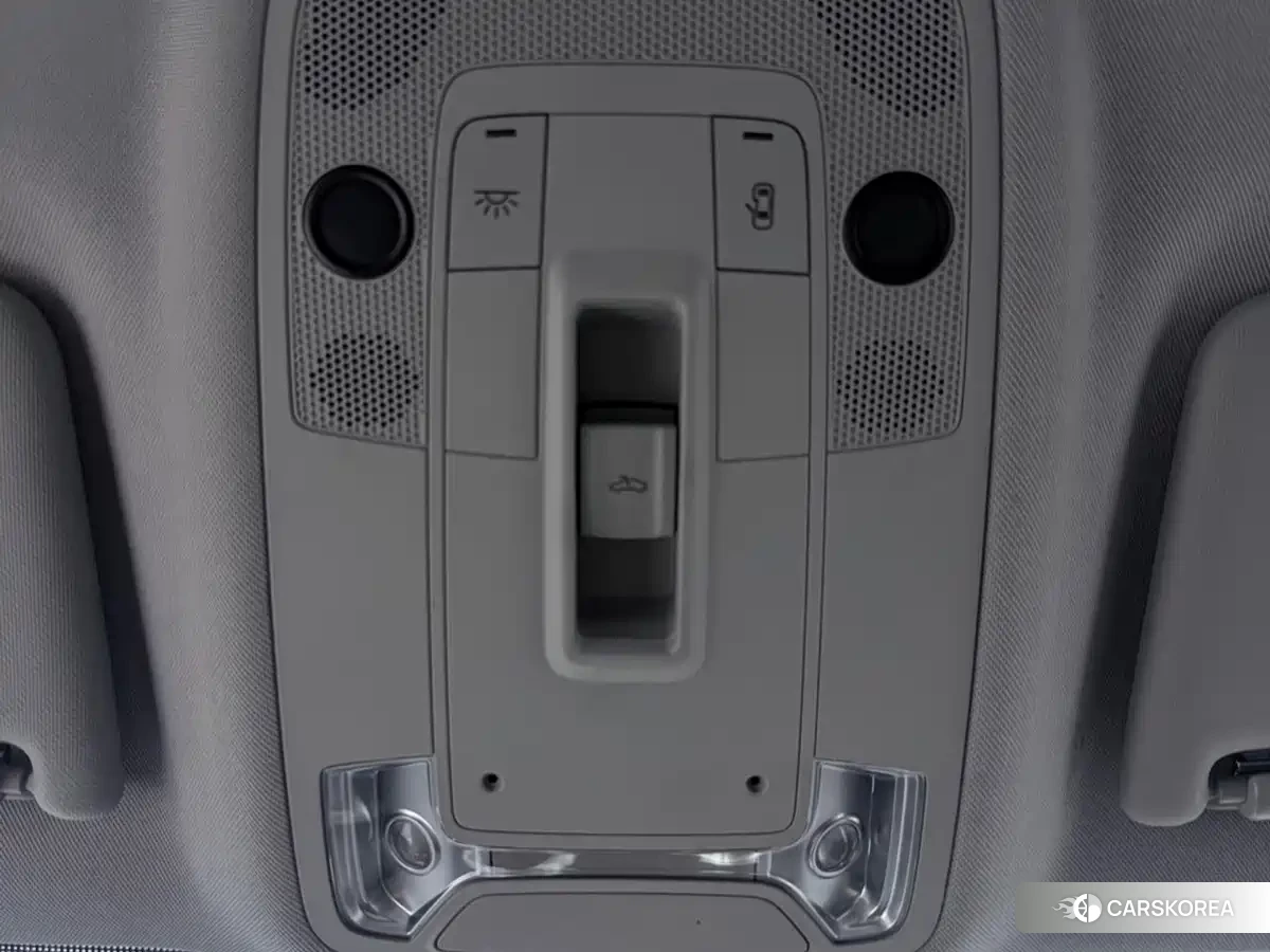 Audi Q2L 2022 Silver/gray из Китая, фото 3