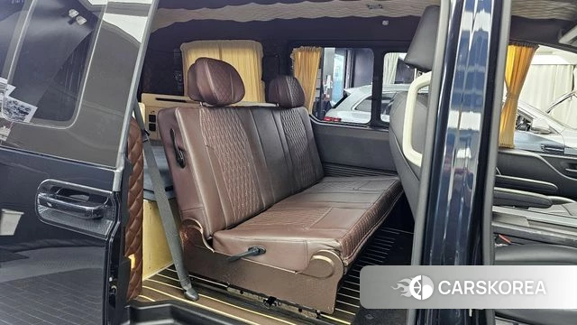 Hyundai Staria 2024 Черный из Кореи, фото 3
