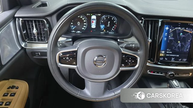 Volvo S60 3rd generation 2019 Белый из Кореи, фото 3