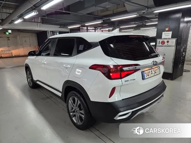 Kia Seltos 2021 Белый из Кореи, фото 3