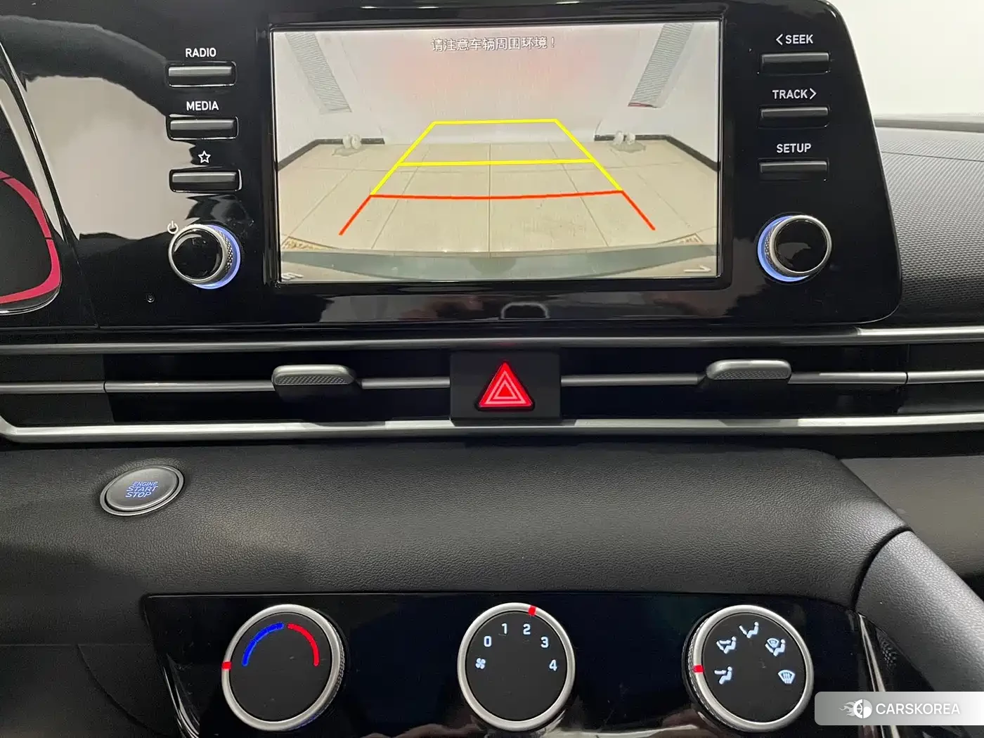 Hyundai Elantra 2024 Silver/gray из Китая, фото 3