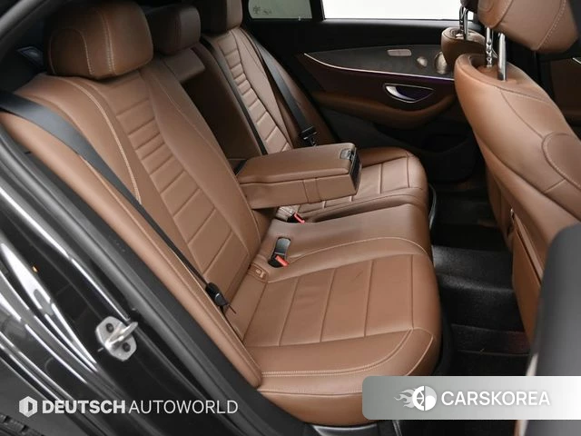Mercedes-Benz E-Class W213 2022 Серый из Кореи, фото 3