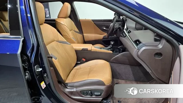 Lexus ES300h 7th generation 2018 Синий из Кореи, фото 3