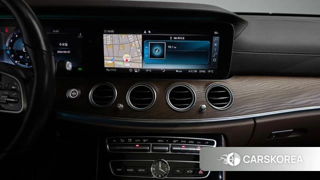 Mercedes-Benz E-Class W213 2019 Синий из Кореи, фото 3