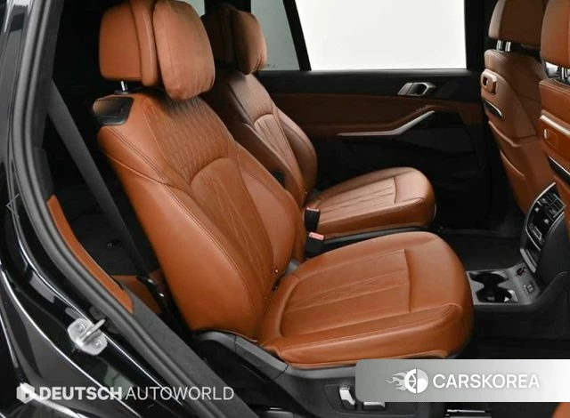 BMW X7 (G07) 2024 Черный из Кореи, фото 3